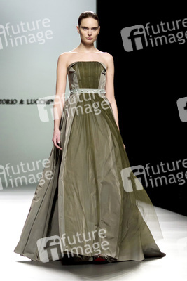 Victorio & Lucchino Model