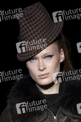 Roberto Verino Model