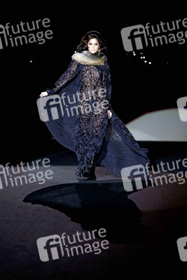 Roberto Verino Model