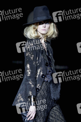 Roberto Verino Model