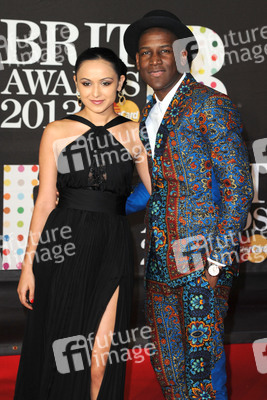 Labrinth mit Begleitung