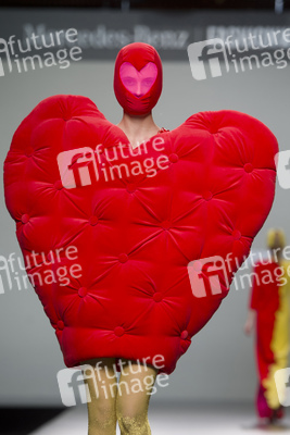 Agatha Ruiz de la Prada Model