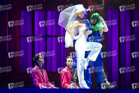 Swan Lake Reloaded Ensemble