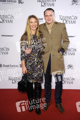 Jan-Henrik M. Scheper-Stuke mit Begleitung