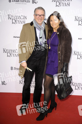 Anna von Griesheim mit Begleitung