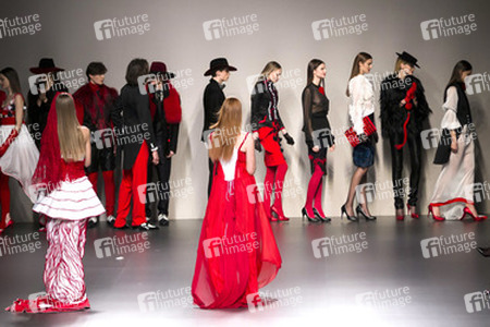 Eugenio Loarce Models