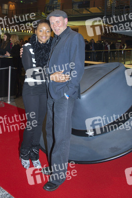 Devid Striesow mit Ehefrau Francine