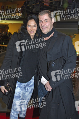 Sven Martinek mit Freundin Monique Leonardi