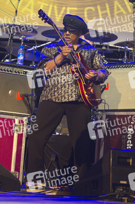 Al McKay (Earth Wind & Fire Experience feat. Al McKay Allstars)