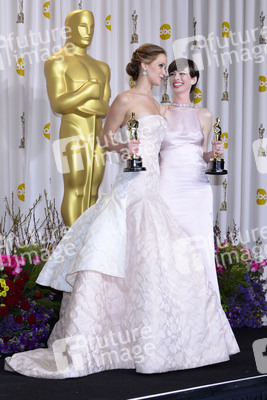 Jennifer Lawrence, Anne Hathaway