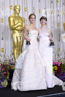 Jennifer Lawrence, Anne Hathaway