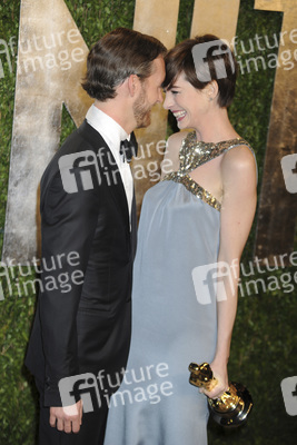 Adam Shulman, Anne Hathaway