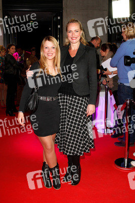 Iris Mareike Steen und Eva Mona Rodekirchen