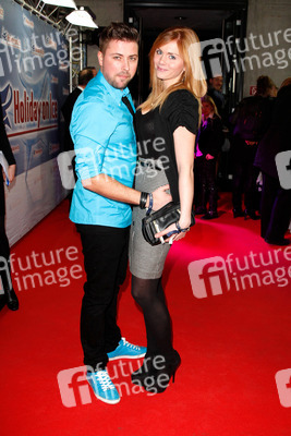 Felix von Jascheroff mit Freundin Lisa Steine