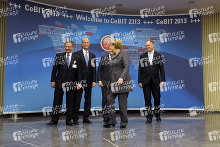 Dieter Kempf, Thomas Enders, Donald Tusk, Angela Merkel, Stephan Weil