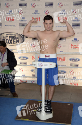 Wiegen zum Sat.1 Promiboxen, Düsseldorf