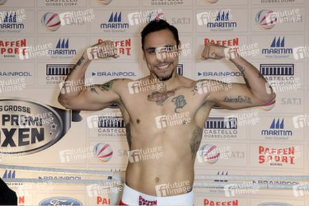 Wiegen zum Sat.1 Promiboxen, Düsseldorf