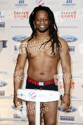 Wiegen zum Sat.1 Promiboxen, Düsseldorf