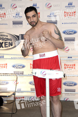 Wiegen zum Sat.1 Promiboxen, Düsseldorf