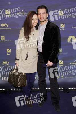 Bülent Sharif mit Ehefrau Emi Özusek