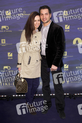 Bülent Sharif mit Ehefrau Emi Özusek