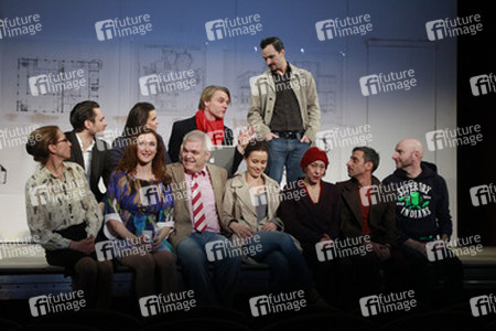 Kerstin Schweers, Rasmus Borkowski, Deborah Kaufmann, Kerstin Suckow, Laszlo I. Kish, Markus Gertken, Peri Baumeister, Philipp Alfons Heitmann, Gitta Schweighöfer, Dimosthenis Papadopoulos, Ralph Morgenstern