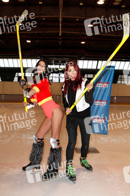 'Wir gegen Dir - On ice!' Eishockeyspiel, Berlin