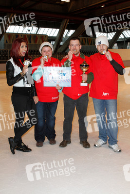 'Wir gegen Dir - On ice!' Eishockeyspiel, Berlin