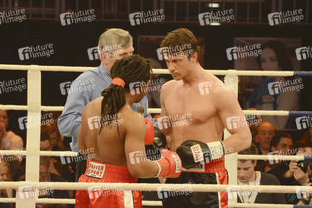 'Das große Sat.1 Promiboxen 2013' TV-Show, Düsseldorf