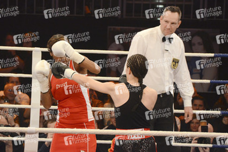 'Das große Sat.1 Promiboxen 2013' TV-Show, Düsseldorf