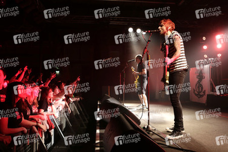 Sebastian 'Sibbi' Hafner, Daniel 'Panzer' Friedl (Itchy Poopzkid)