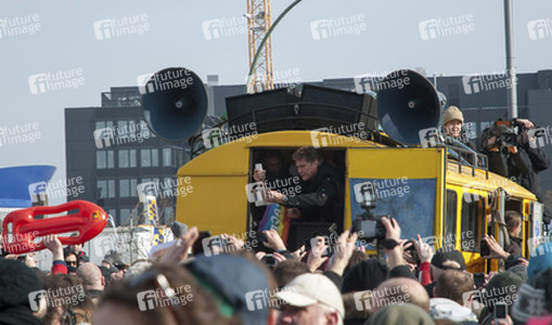 David Hasselhoff protestiert gegen Abbau der Berliner Mauer