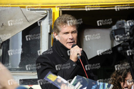 David Hasselhoff protestiert gegen Abbau der Berliner Mauer