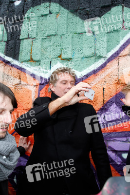 David Hasselhoff protestiert gegen Abbau der Berliner Mauer