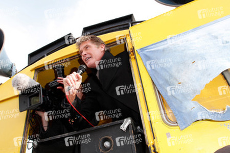 David Hasselhoff protestiert gegen Abbau der Berliner Mauer