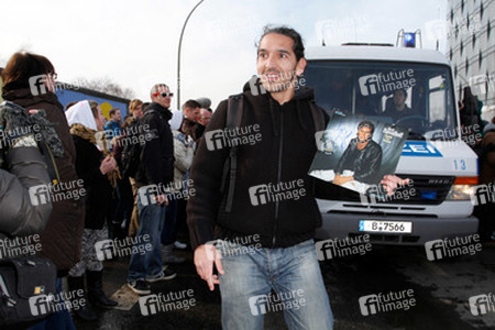 David Hasselhoff protestiert gegen Abbau der Berliner Mauer