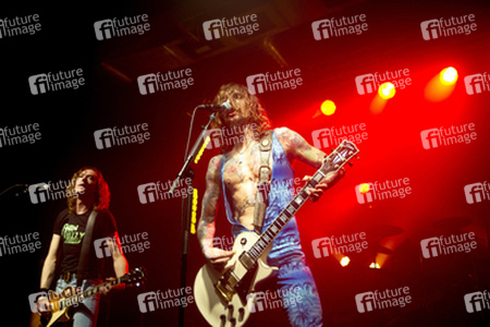 Dan Hawkins, Justin Hawkins (The Darkness)