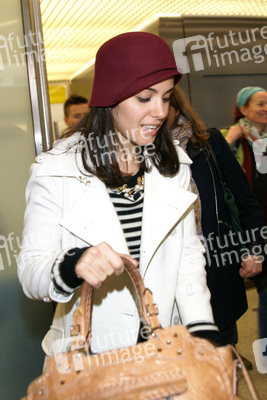 Ankunft von Katie Melua am Flughafen, Berlin