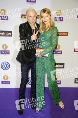 Rudolf Schenker (Scorpions) mit Lebensgefährtin Tatyana Sazonova