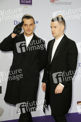Theo Hutchcraft, Adam Anderson (Hurts)