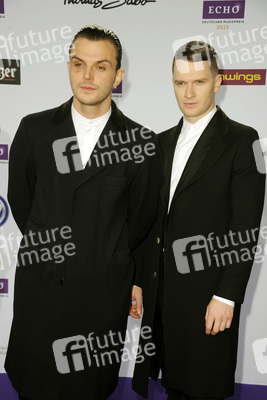 Theo Hutchcraft, Adam Anderson (Hurts)