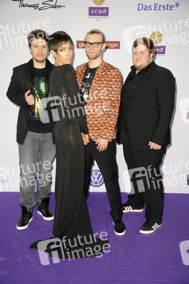 Frida Gold mit Sängerin Alina Süggeler