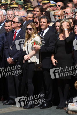 Antonio Banderas und Familie bei der Heilige Woche Prozssion, Malaga