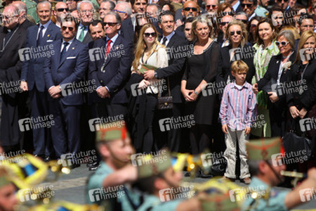 Antonio Banderas und Familie bei der Heilige Woche Prozssion, Malaga