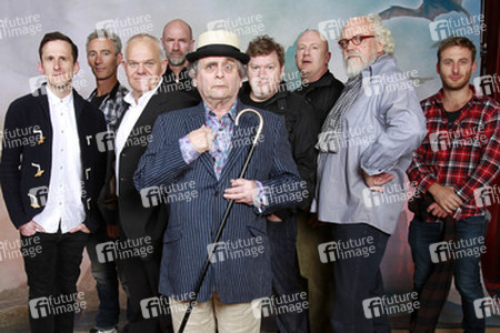 Adam Brown, Jed Brpphy, Mark Hadlow, Graham McTavish, Sylvester McCoy, Dean O'Gorman, Stephen Hunter, Peter Hambleton, John Callen, Dean O'Gorman