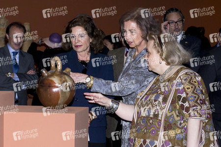 Königin Sophia be der'Great Masters of Folk Art in Latin America' Ausstellung, Madrid