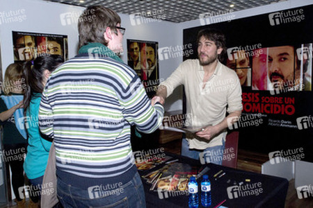 'Thesis on a Homicide' Autogrammstunde, Madrid