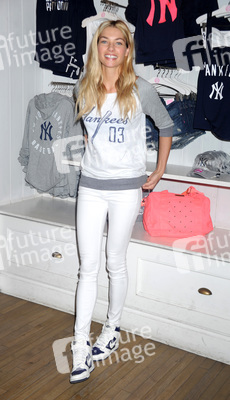 Victoria's Secret Opening Day, New York