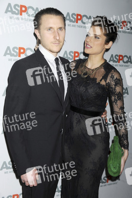 Lake Bell mit ihrem Verlobten Scott Campbell