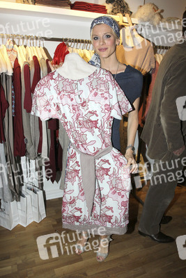 'Eve In Paradise' Store Opening, Hamburg